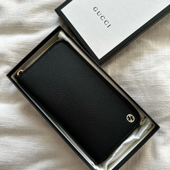 NEVER used before Gucci Marmont Leather zip around wallet - Picture 2 of 9